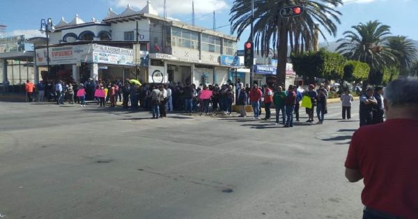 Marchan contra la inseguridad y asesinatos en Tecamachalco