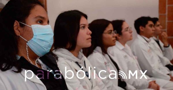 Promueve Universidad de la Salud conciencia sobre c&aacute;ncer de mama
