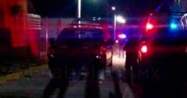 Asesinan a balazos a 5 hombres en un taller en Morelos