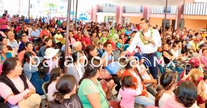 Atiende Armenta temas de agua, seguridad y salud en Xonacatepec