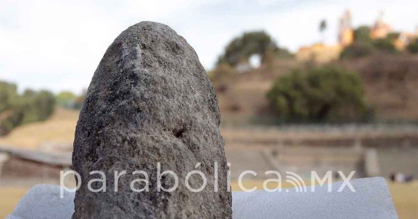Exhiben hallazgo de figura de Tl&aacute;loc cerca de la Escalinata del Pocito