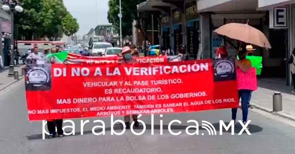 Vuelven a manifestarse contra la verificaci&oacute;n en Puebla