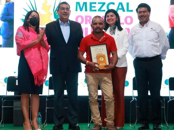 Arranca Expo Mezcal Orgullo Puebla