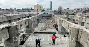 Recorren autoridades obras de reconstrucción del Hospital de San Alejandro