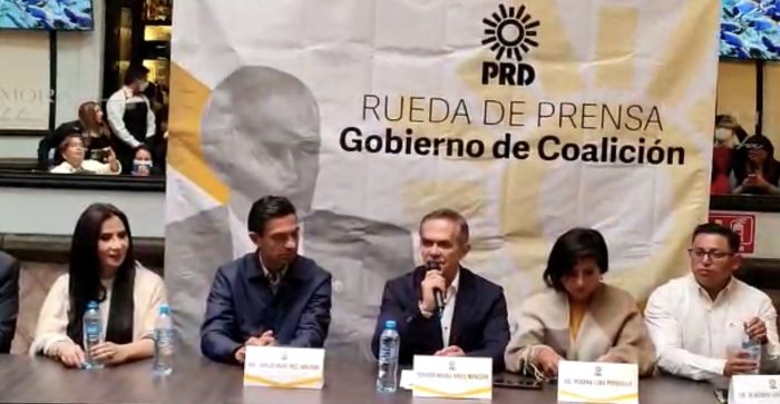 Reciben perredistas visita de Miguel Mancera