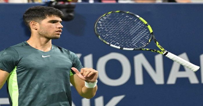 Sufre Carlos Alcaraz, logra llegar a Semifinal en Abierto de Cincinnati