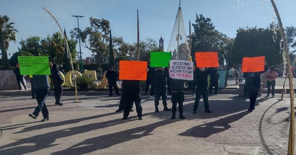Amanecen en Tepeaca sin policías, el alcalde José Huerta les adeuda quincena y aguinaldo