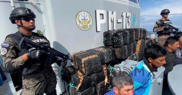 Detienen a mexicanos en El Salvador con cargamento de cocaína