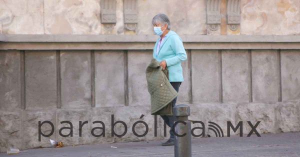 Atendieron en 24 horas a 15 poblanos por daños de la ceniza del Popocatépetl