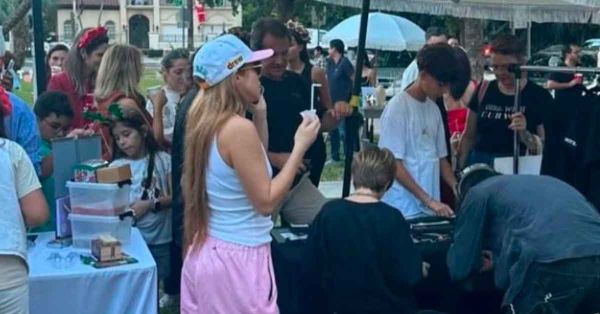 Captan a Shakira en bazar de Miami
