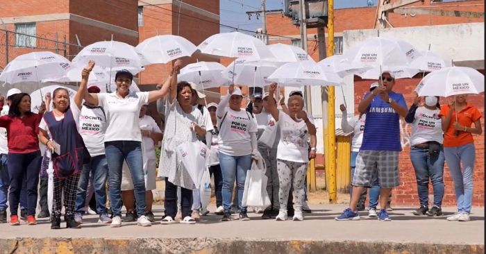 Recorre Xóchitl Zárate la unidad habitacional Bugambilias