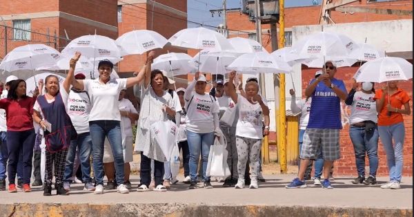Recorre Xóchitl Zárate la unidad habitacional Bugambilias