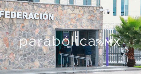 Vinculan a proceso a 5 policías y al Juez Calificador de Izúcar por tortura