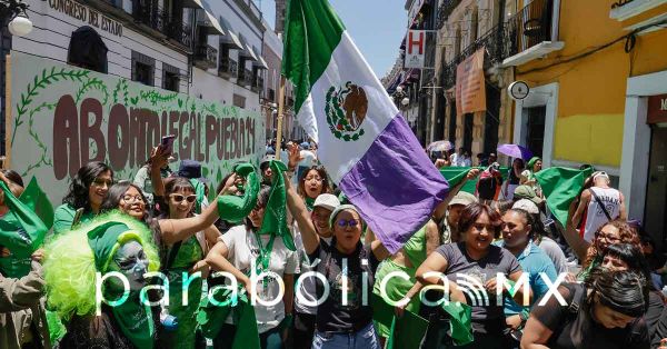 Reacciona el pa&iacute;s a la despenalizaci&oacute;n del aborto en Puebla