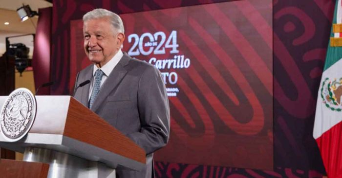 Reta AMLO a Garc&iacute;a Luna para presentar pruebas de presunto nexo con el narco