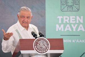 Inaugura AMLO tramo Cancún-Playa del Carmen del Tren Maya