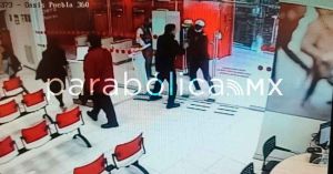 Se habrían llevado más de un millón de pesos del Santander de la Avenida Juárez