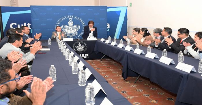 Rinden protesta los integrantes del Consejo de Extensión y Difusión de la Cultura