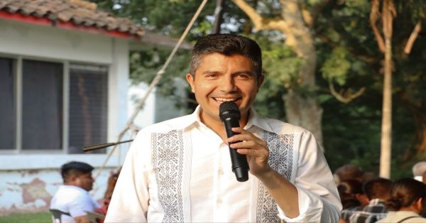 Trabajar unidos y sin miedo ayudará a tener un mejor estado: Lalo Rivera