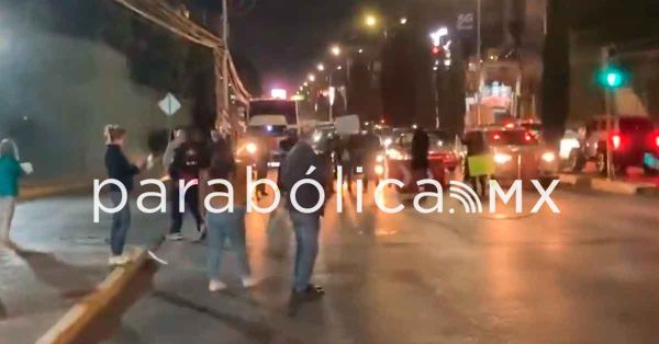 Defienden vecinos con manifestación reja en el fraccionamiento Concepción Zavaleta