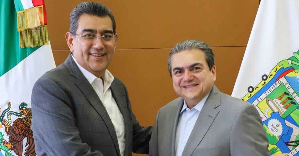 Se reúne gobernador con Roberto Moya