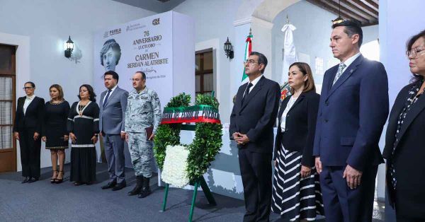 Encabeza Sergio Salomón ceremonia luctuosa de Carmen Serdán y Leona Vicario