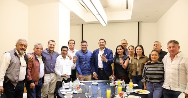 Transformación con unidad de la mano con la megacoalición: Armenta