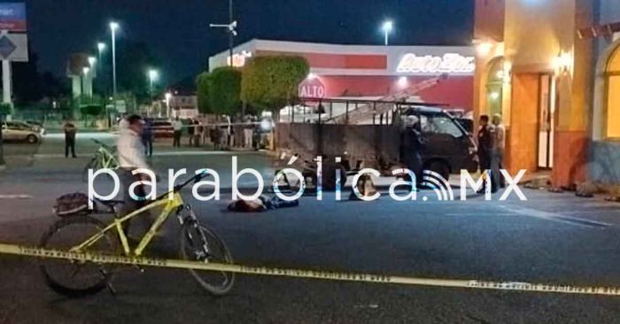 Asesinan a un hombre en PeriPlaza; hay una policía herida