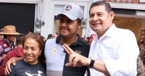 Refrenda Armenta beneficio para policías y sus familias