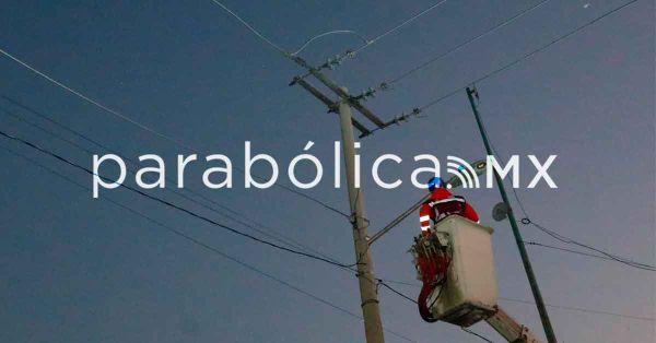 Culmina ayuntamiento la modernización de luminarias en Santa María Guadalupe Tecola
