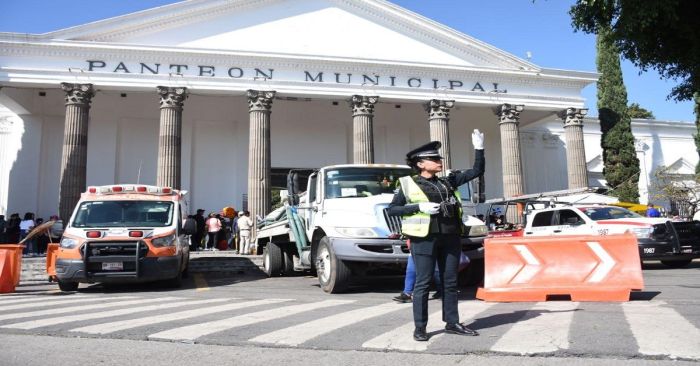 Transcurren festividades del &quot;Día de Muertos&quot; en la capital sin incidentes: Gobernación