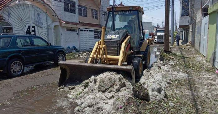 Afectados al menos 60 puntos en la capital tras granizada del viernes