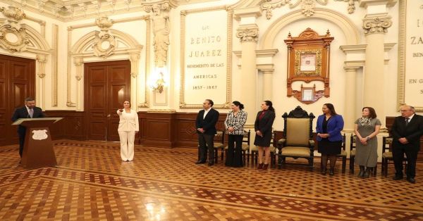 Presentan a la nueva presidenta del patronato del SMDIF Puebla