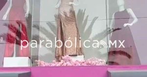 Dan cristalazo a tienda de vestidos sobre la Avenida Juárez