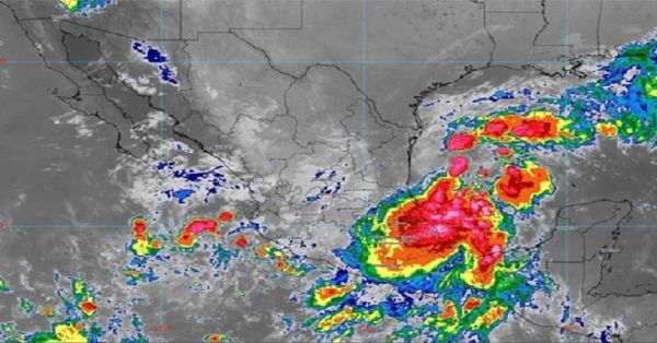 Amanece Puebla con viento y lluvias intensas este domingo