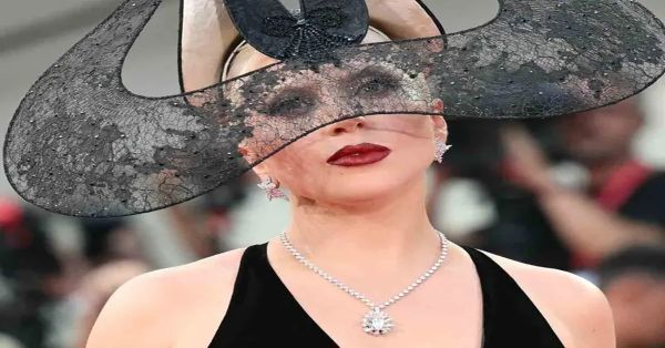 Tuvo que ‘desaprender a cantar’ Lady Gaga para su papel de novia del Joker