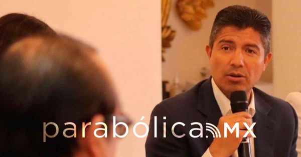 Rechaza Lalo Rivera recibir financiamiento desde España