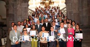 Entrega ayuntamiento Sello Distintivo a “Empresas Poblanas de 10”