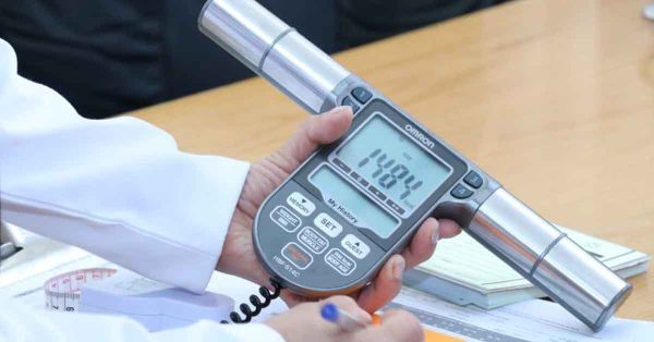Ofrece SEDIF servicio gratuito de salud a familias