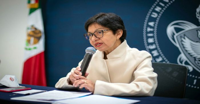 Reconocen en la BUAP labor de los profesores hora clase