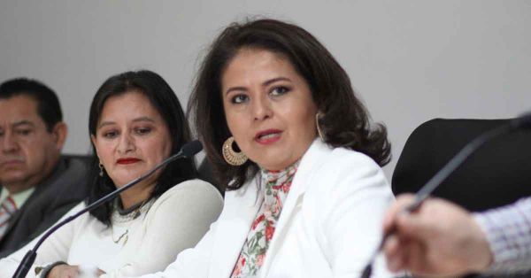 Avalan en Comisión reconocer a mujeres con “Medalla Ángeles Espinosa Yglesias”