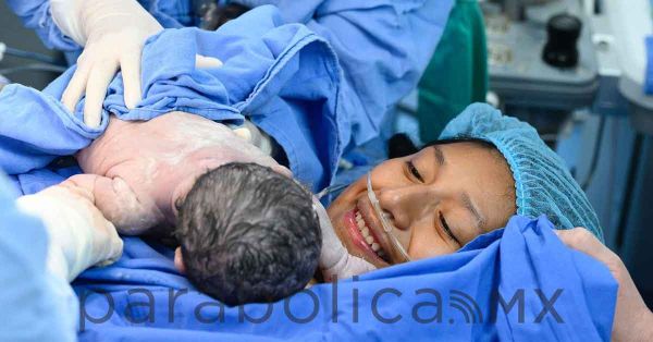 Recibe IMSS de Naucalpan al primer beb&eacute; de 2025
