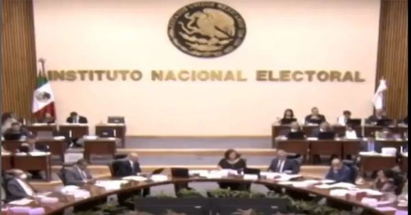 Ordena INE retirar publicaciones en Facebook por violencia política de género