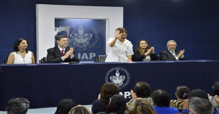 Reconocen calidad y calidez en la atención que brinda la Facultad de Estomatología de la BUAP