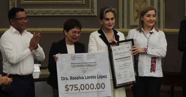 Entregan la presea &quot;Luis Rivera Terrazas&quot; 2024