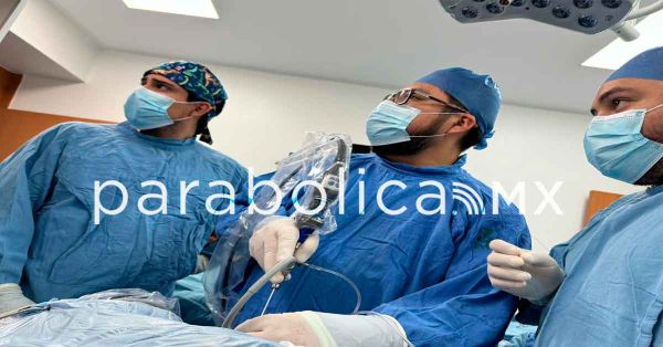 Salvan la vida Médicos del IMSS a bebé de 7 meses con piedras en los riñones