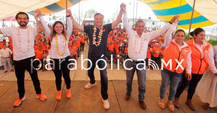 Promete Fernando Morales realizar 40 kilómetros de autopista en Cuetzalan