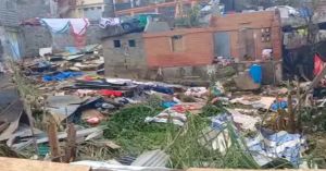 Arrasa Ciclón Chido isla Mayotte destrucción y crisis humanitaria