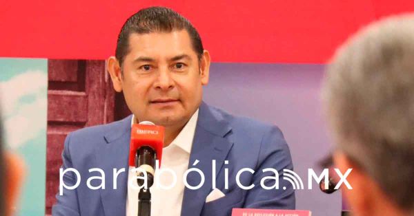 Critica Armenta en la Ibero las pol&iacute;ticas p&uacute;blicas sujetas al estilo del gobernante en turno