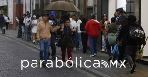 Sorprende lluvia vespertina a la zona norte de Puebla